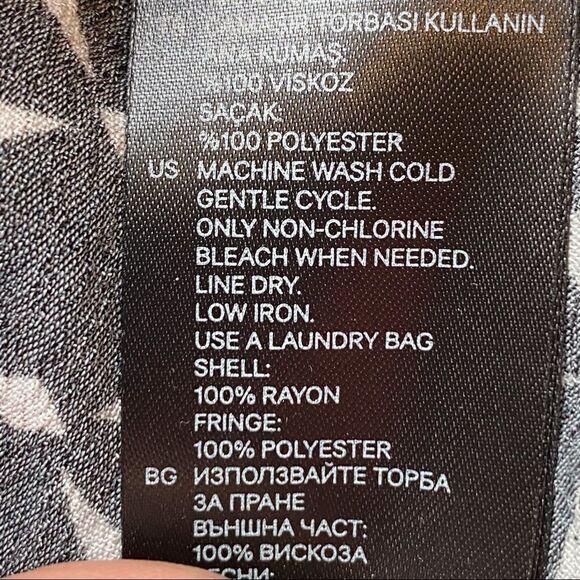 H&M Coachella Black and White Cropped Tank with Fringed Bottom Size 14 - Picture 5 of 10